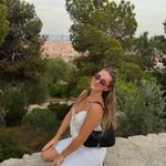 Ellie Kubicki, Spain